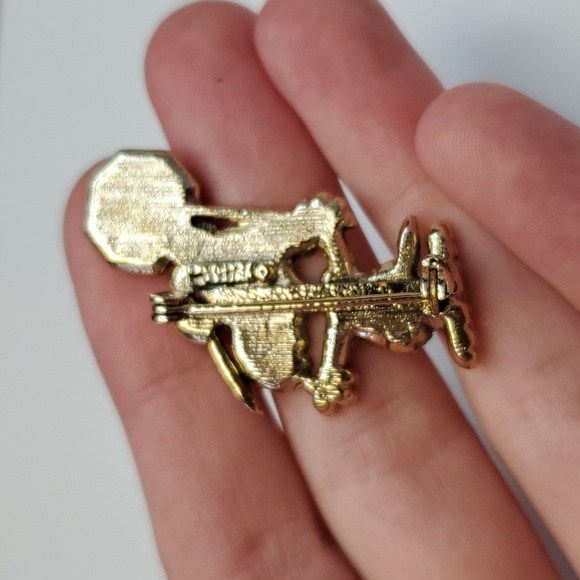 Crossing guard snoopy pin - Picture 4 of 5